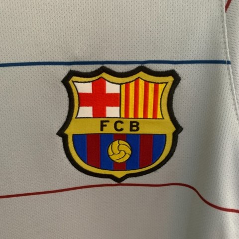 Retro FC Barcelona 03/04 Away
